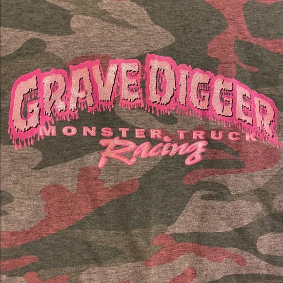 Grave digger monster truck shirt - Picture 3 of 4